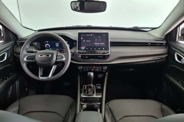 Jeep Compass (2025) thumbnail 4
