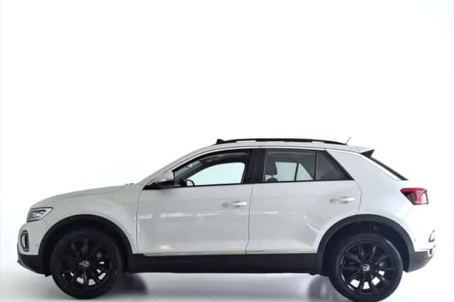 Volkswagen T-Roc (2023) thumbnail 5