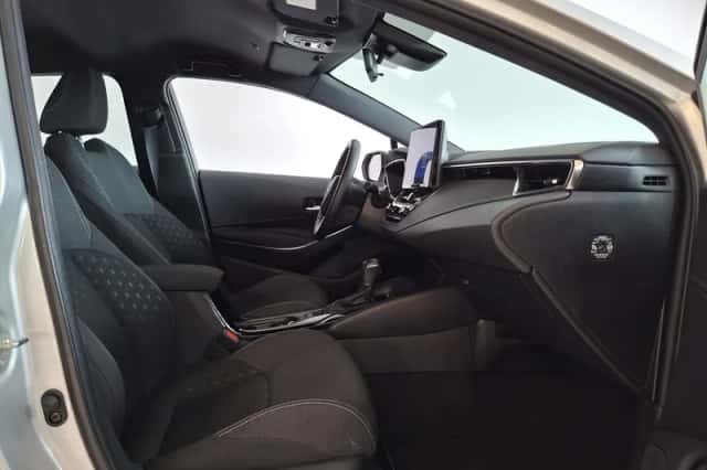 Toyota Corolla (2023) thumbnail 6