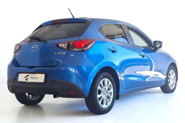 Mazda 2 (2015) thumbnail 2
