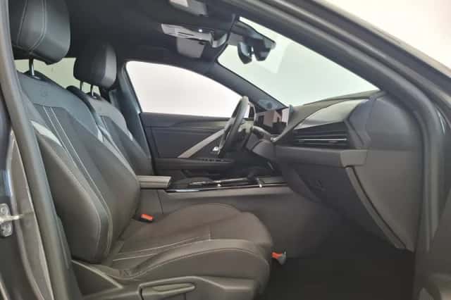 Opel Astra (2025) thumbnail 6
