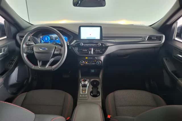 Ford Kuga (2021) thumbnail 4
