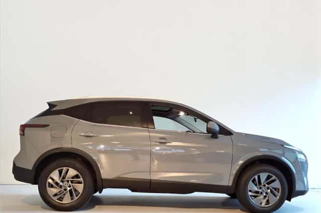 Nissan Qashqai (2023) thumbnail 5