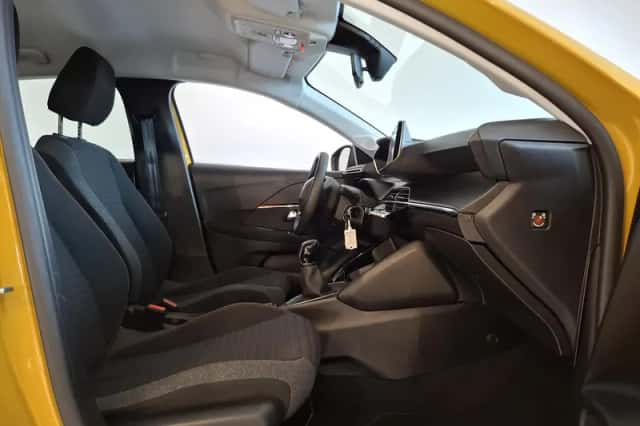 Peugeot 208 (2022) thumbnail 6