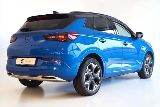 Opel Grandland (2022) thumbnail 2