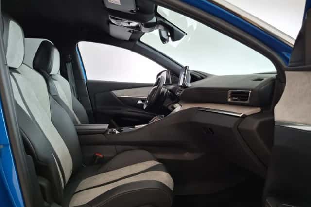 Peugeot 3008 (2020) thumbnail 6