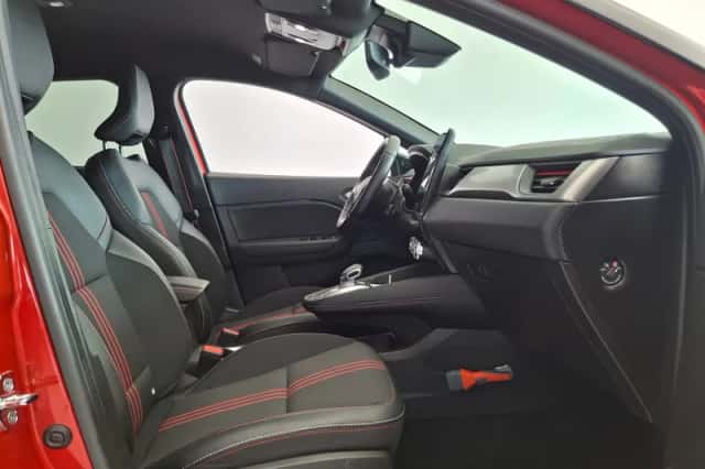 Renault Captur (2022) thumbnail 6