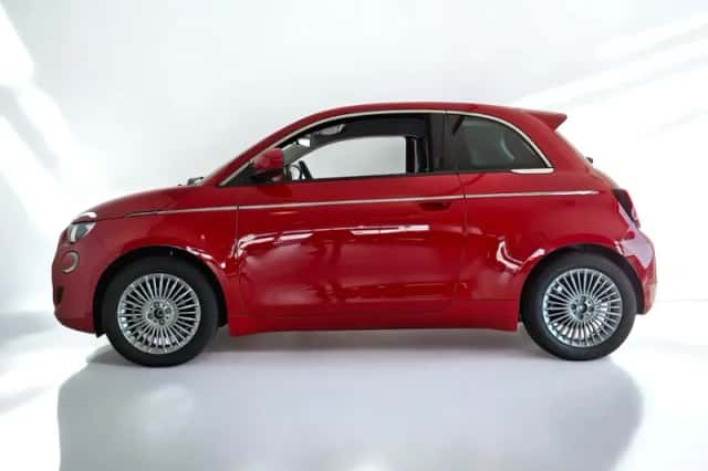 Fiat 500 (2025) thumbnail 6