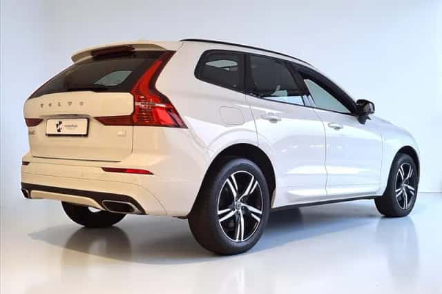 Volvo XC60 (2020) thumbnail 2