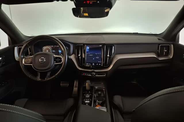 Volvo XC60 (2020) thumbnail 4