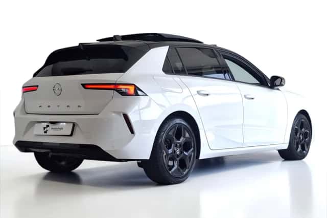 Opel Astra (2022) thumbnail 2