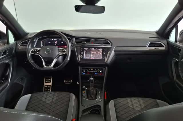 Volkswagen Tiguan (2021) thumbnail 4