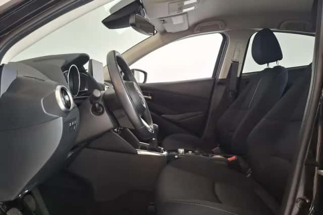 Mazda 2 (2022) thumbnail 3