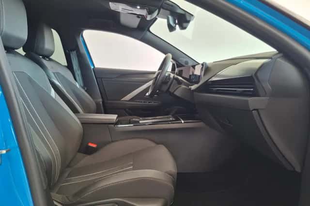 Opel Astra (2025) thumbnail 6