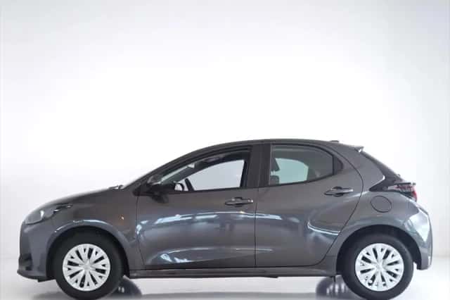 Toyota Yaris (2023) thumbnail 5