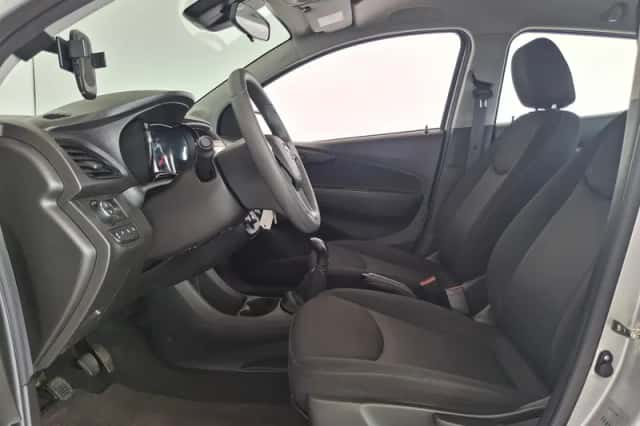 Opel Karl (2016) thumbnail 3