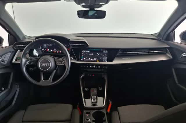 Audi A3 (2023) thumbnail 4