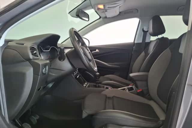 Opel Grandland X (2019) thumbnail 3