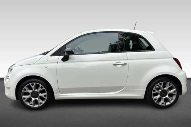 Fiat 500 (2021) thumbnail 2