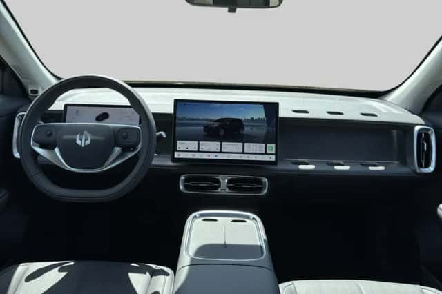 Leapmotor B10 (2026) thumbnail 5