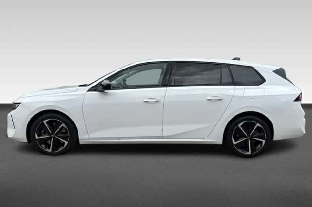 Opel Astra (2023) thumbnail 2