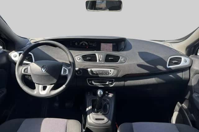 Renault Scénic (2013) thumbnail 5