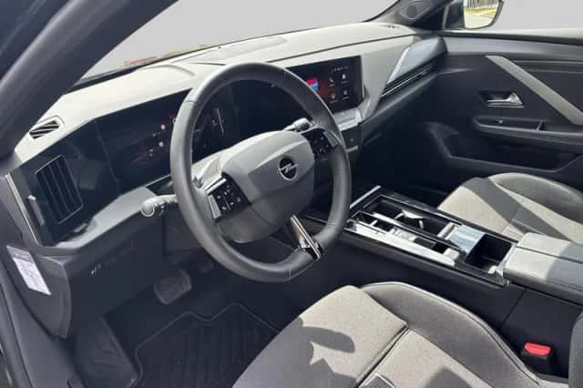 Opel Astra (2025) thumbnail 4