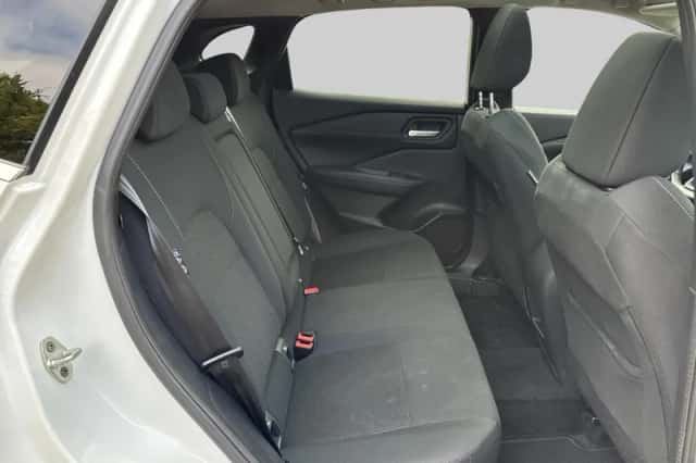 Nissan Qashqai (2023) thumbnail 5