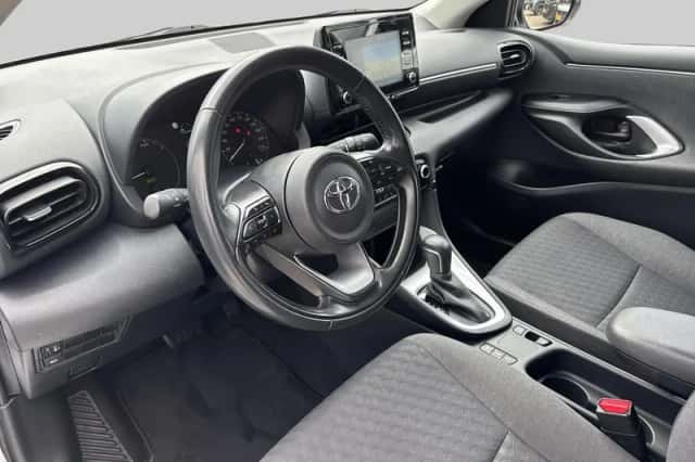Toyota Yaris (2021) thumbnail 4