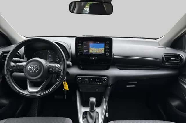 Toyota Yaris (2021) thumbnail 5