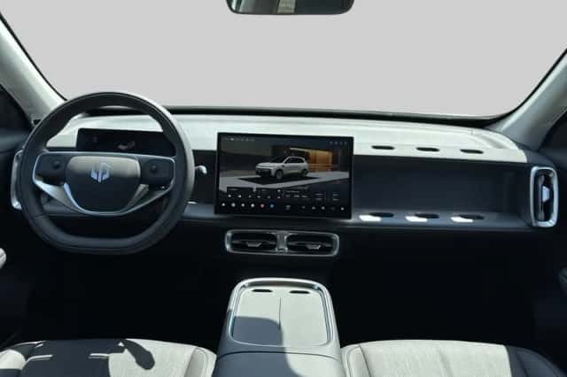 Leapmotor B10 (2026) thumbnail 5