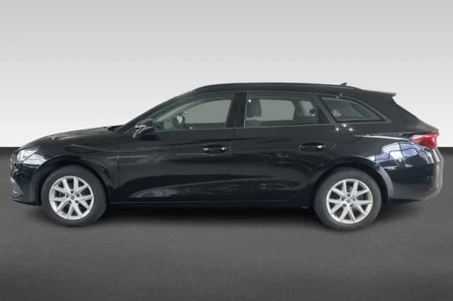 SEAT Leon (2023) thumbnail 2