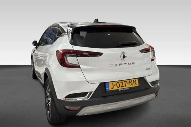 Renault Captur (2020) thumbnail 3