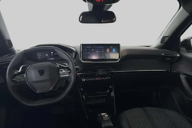 Peugeot 2008 (2024) thumbnail 5