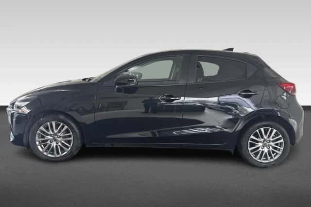 Mazda 2 (2021) thumbnail 2