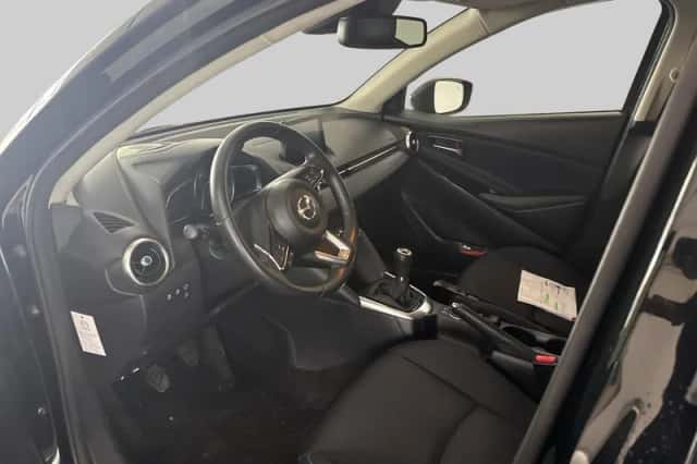 Mazda 2 (2021) thumbnail 4