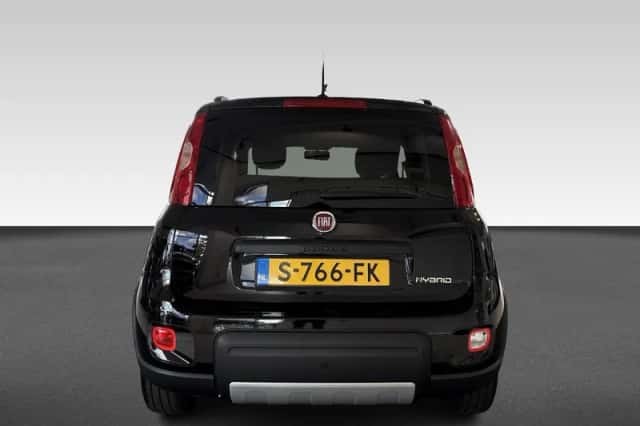 Fiat Panda (2022) thumbnail 4