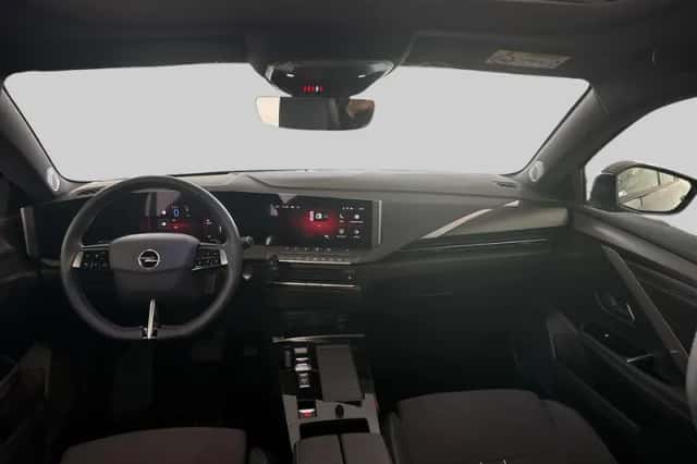 Opel Astra (2025) thumbnail 5