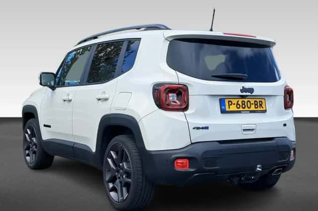Jeep Renegade (2022) thumbnail 3