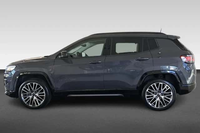 Jeep Compass (2025) thumbnail 2