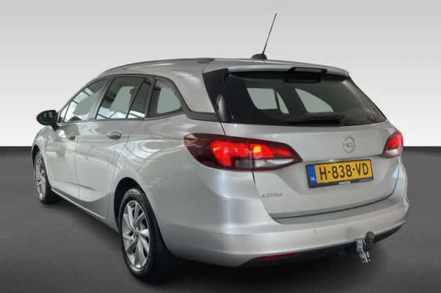 Opel Astra (2020) thumbnail 3