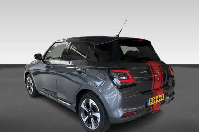 Suzuki Swift (2025) thumbnail 3