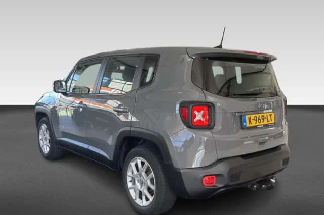 Jeep Renegade (2021) thumbnail 3