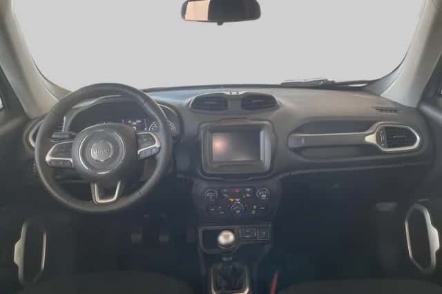 Jeep Renegade (2021) thumbnail 5