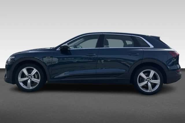 Audi e-tron (2020) thumbnail 2
