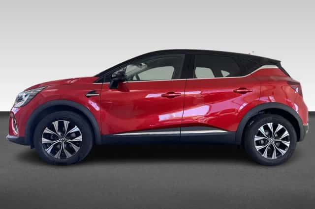 Renault Captur (2023) thumbnail 2