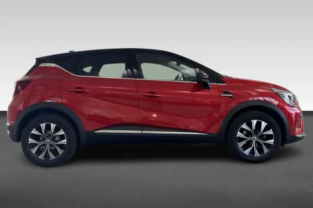 Renault Captur (2023) thumbnail 5