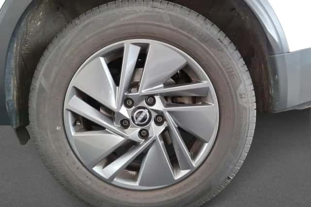 Nissan Qashqai (2023) thumbnail 5