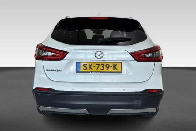 Nissan Qashqai (2018) thumbnail 4