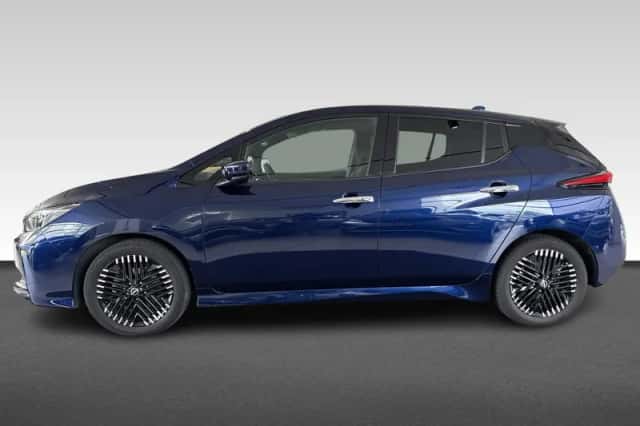 Nissan Leaf (2024) thumbnail 2